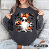 Mama Ghost Halloween Shirt, Girly Fall Ghost Shirt, Retro cure Halloween Ghost sunglasses and make up girl ghost Tee